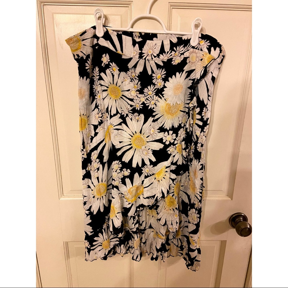 NWOT Plus Size LC Lauren Conrad Daisy Wrap Skirt Size 1X - Picture 4 of 8